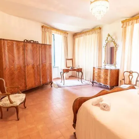 Castello Di * Crocicchio