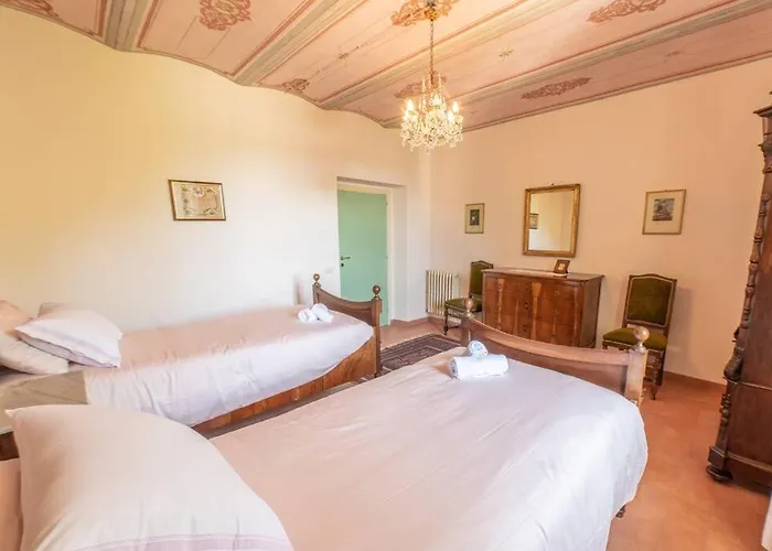 Castello Di Сasa de vacaciones Crocicchio