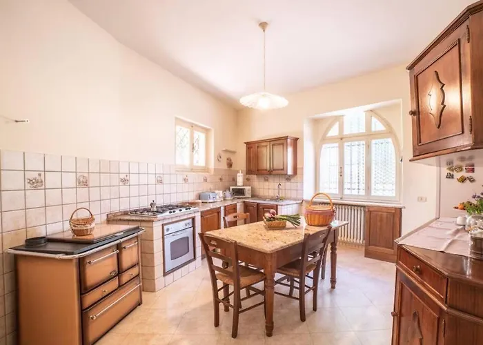 Castello Di * Crocicchio